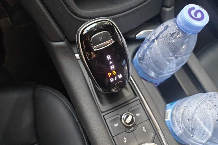 Used Cadillac XT6 2020 Revised Version 28T Six-Seater Luxury Edition Gear Lever