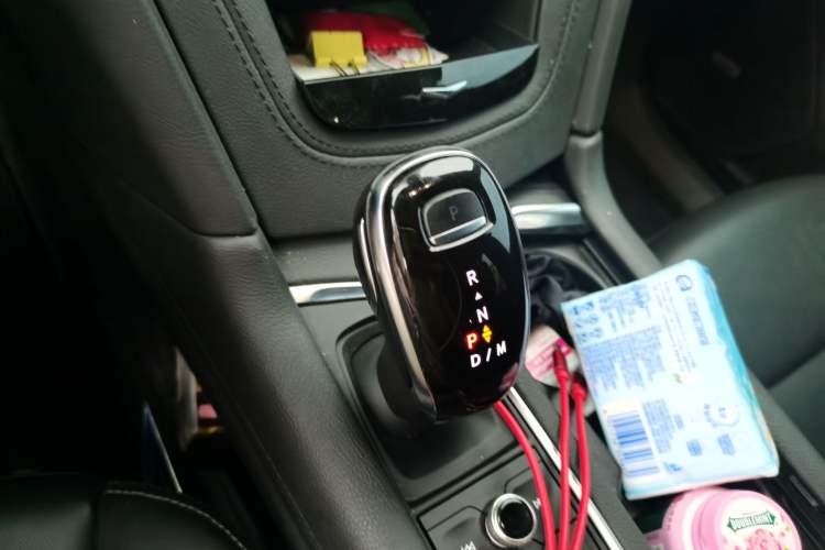 Used Cadillac XT6 2020 28T Six-Seater Four-Wheel-Drive Luxury Version with Premium Sound System Gear Lever