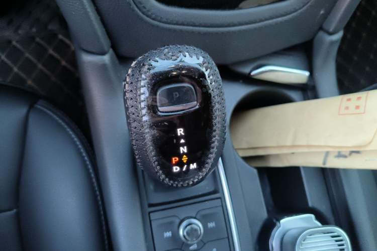 Used Cadillac XT6 2020 28T Six-Seater All-Wheel-Drive Fashion Edition Gear Lever