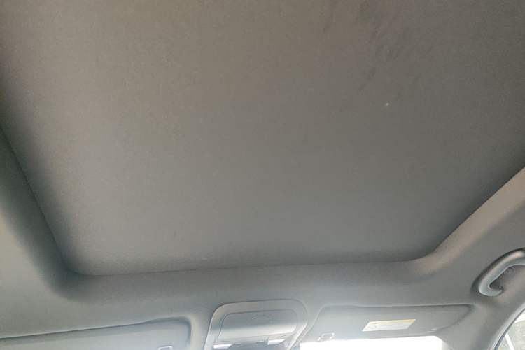 Used Cadillac XT6 2020 28T Six-Seater Luxury Version Headliner