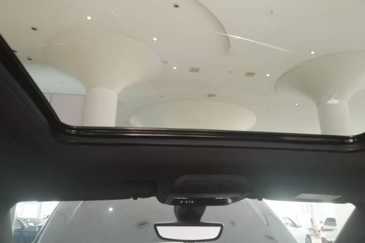 Used Cadillac XT6 2020 28T Six-Seater Four-Wheel-Drive Luxury Version Headliner