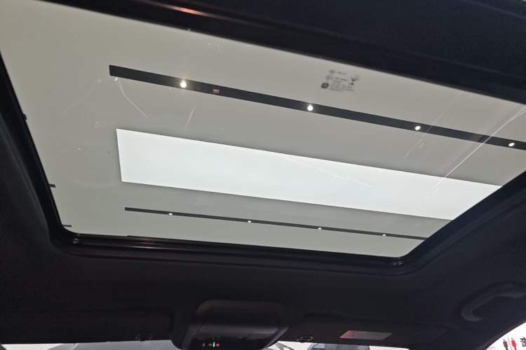 Used Cadillac XT6 2020 28T Six-Seater Four-Wheel-Drive Luxury Version Headliner