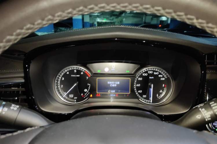 Used Cadillac XT6 2020 28T Six-Seater Luxury Sporty Enjoy-the-Comfort Safety Edition Instrument Cluster