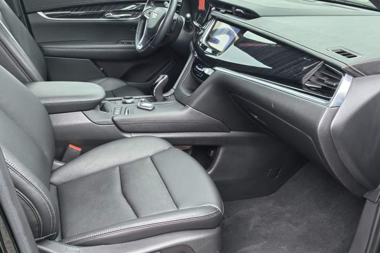 Used Cadillac XT6 2020 28T Six-Seater Four-Wheel-Drive Luxury Version Interior 1