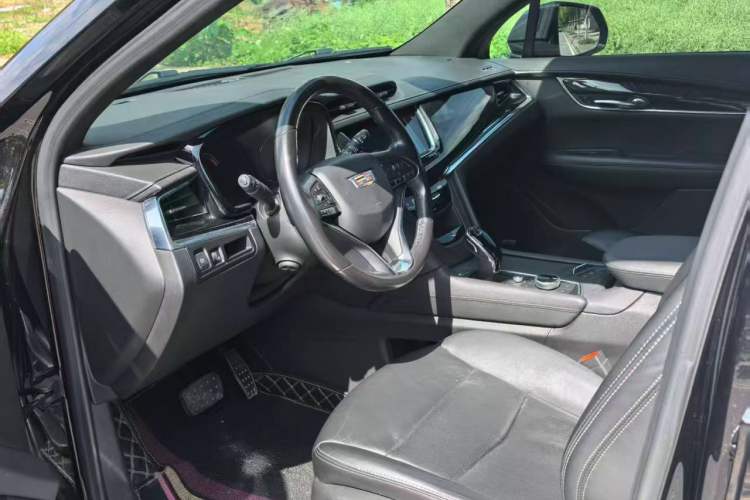 Used Cadillac XT6 2020 Revised Version 28T 7-Seater Luxury Edition Interior 2