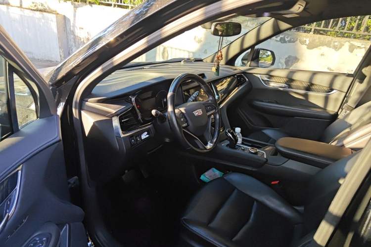 Used Cadillac XT6 2020 Revised Version 28T 6-Seater Four-Wheel Drive Luxury Edition Interior 3