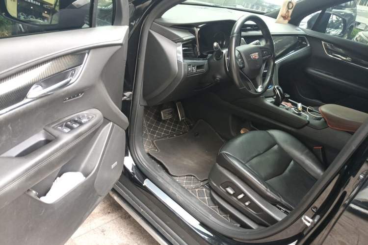 Used Cadillac XT6 2020 28T Six-Seater Luxury Version Interior 3