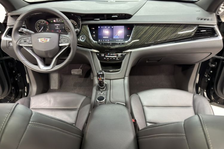 Used Cadillac XT6 2020 28T Six-Seater Four-Wheel-Drive Luxury Version Interior 4