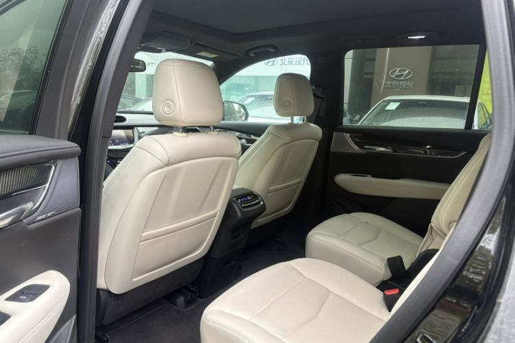 Used Cadillac XT6 2020 Revised Version 28T Six-Seater Four-Wheel Drive Leading Sporty Edition Interior 4