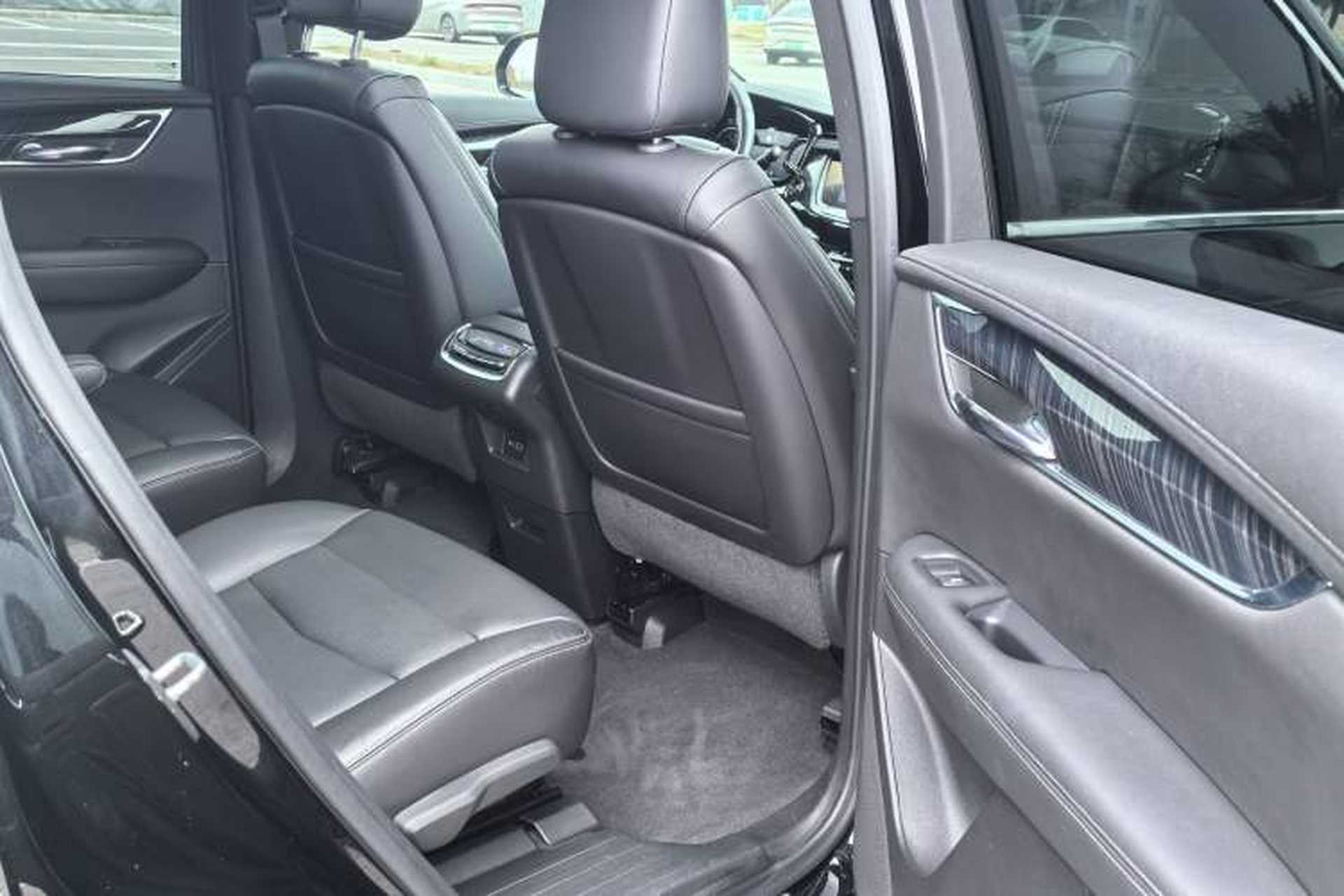 Used Cadillac XT6 2020 28T Six-Seater Four-Wheel-Drive Luxury Version Interior 4
