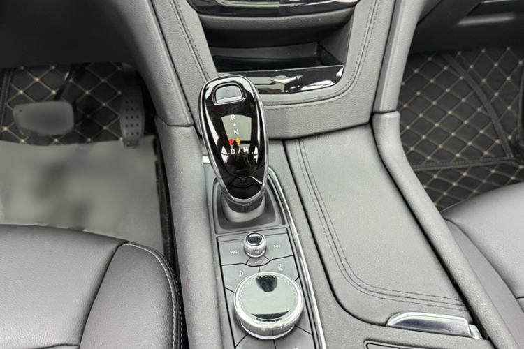 Used Cadillac XT6 2020 28T Seven-Seater Fashion Edition Interior 5