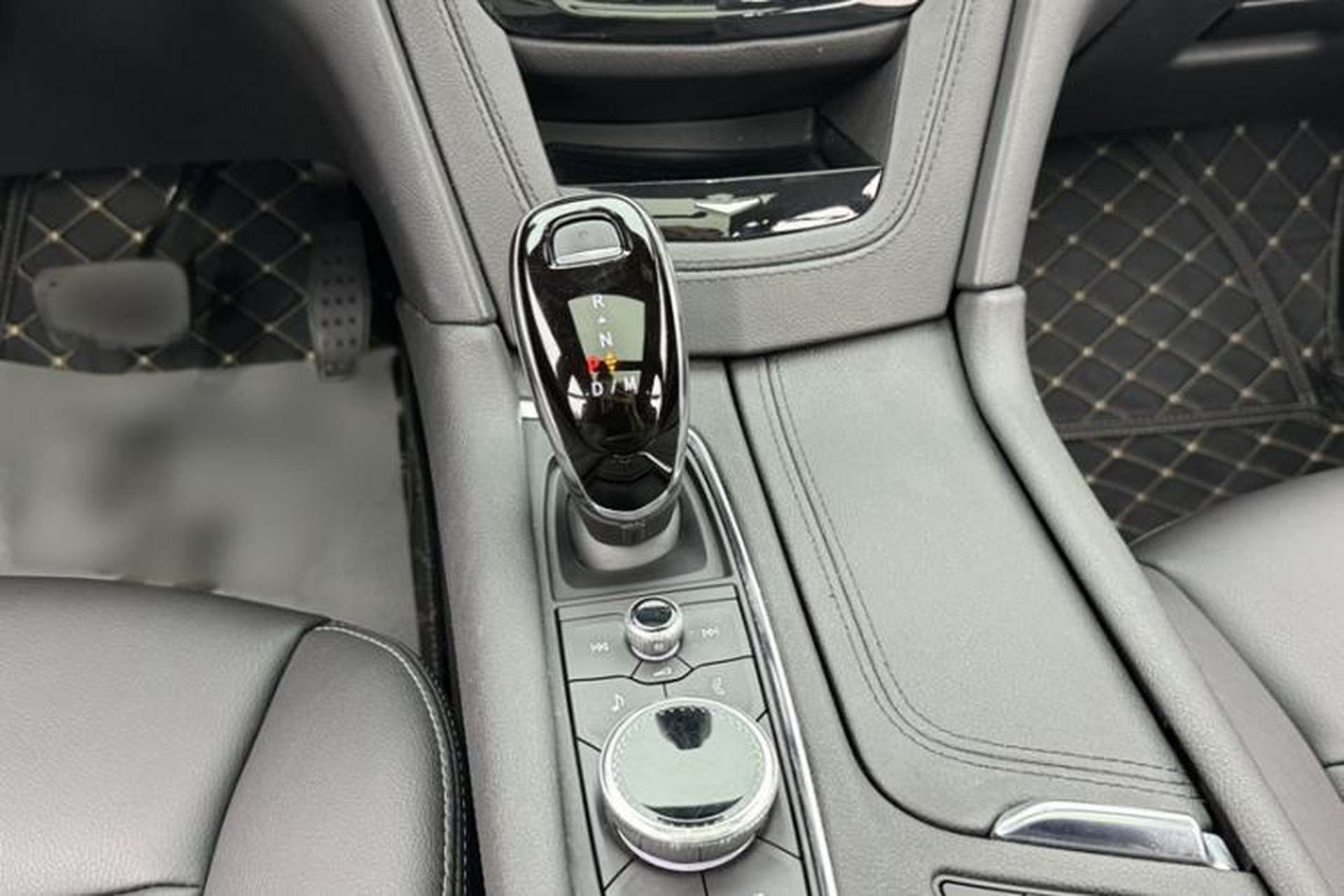 Used Cadillac XT6 2020 28T Seven-Seater Fashion Edition Interior 5