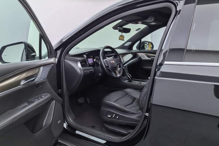 Used Cadillac XT6 2020 28T Six-Seater Four-Wheel-Drive Platinum Sport Edition Interior 6