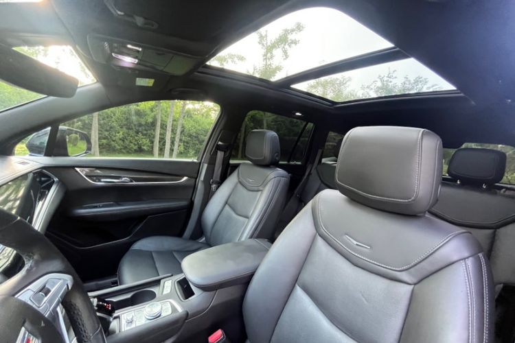 Used Cadillac XT6 2020 28T Six-Seater Luxury Sporty Enjoy-the-Comfort Safety Edition Interior 6