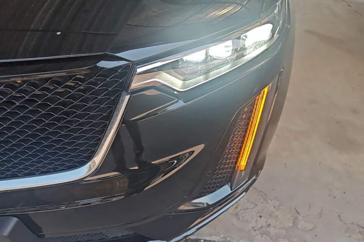 Used Cadillac XT6 2020 28T Six-Seater Luxury Sporty Enjoy-the-Comfort Safety Edition Left Front Headlight