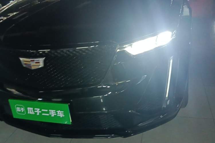 Used Cadillac XT6 2020 28T Six-Seater Luxury Sporty Enjoy-the-Comfort Safety Edition Left Front Headlight