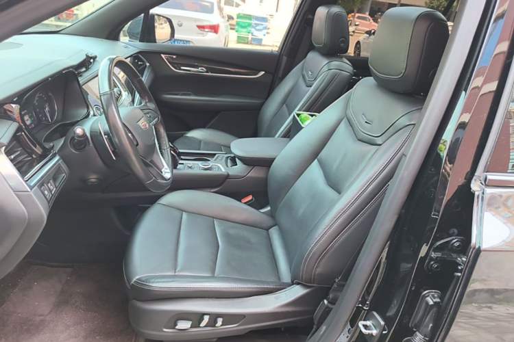 Used Cadillac XT6 2020 Restyled 28T Six-Seater Four-Wheel Drive Luxury Sports Version Left Front Seat