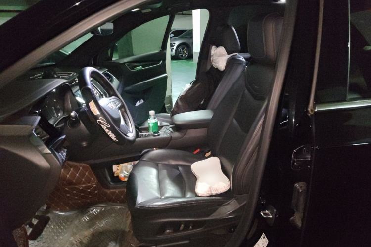 Used Cadillac XT6 2020 28T Six-Seater Luxury Version Left Front Seat
