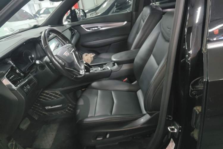 Used Cadillac XT6 2020 28T Seven-Seater Fashion Edition Left Front Seat