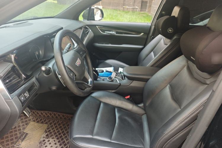 Used Cadillac XT6 2020 28T 7-Seater Luxury Sporty Enjoy-the-Comfort Safety Edition Left Front Seat