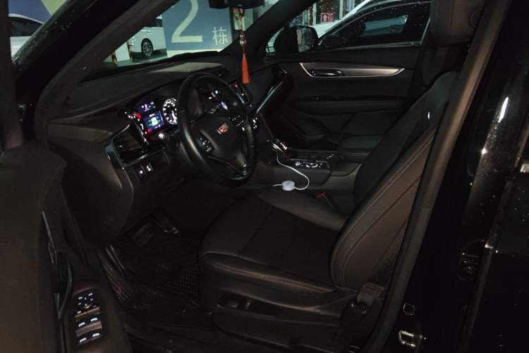 Used Cadillac XT6 2020 28T 7-Seater Four-Wheel Drive Luxury Version Left Front Seat