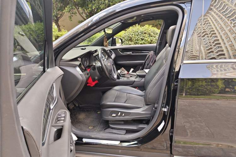 Used Cadillac XT6 2020 28T Six-Seater Luxury Version Left Front Seat