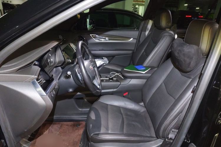Used Cadillac XT6 2020 28T Six-Seater Four-Wheel-Drive Luxury Sport Vehicle Left Front Seat