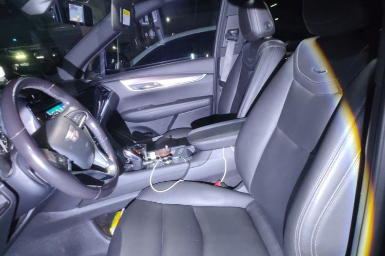 Used Cadillac XT6 2020 28T Six-Seater All-Wheel-Drive Fashion Edition Left Front Seat