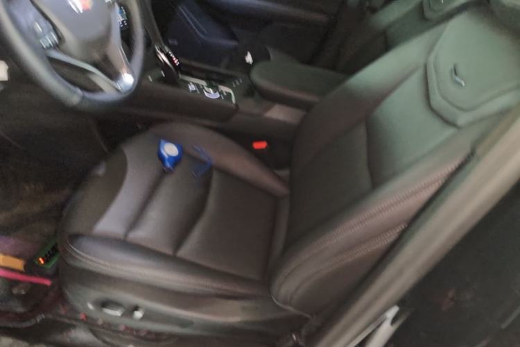 Used Cadillac XT6 2020 28T Seven-Seater Fashion Edition Left Front Seat