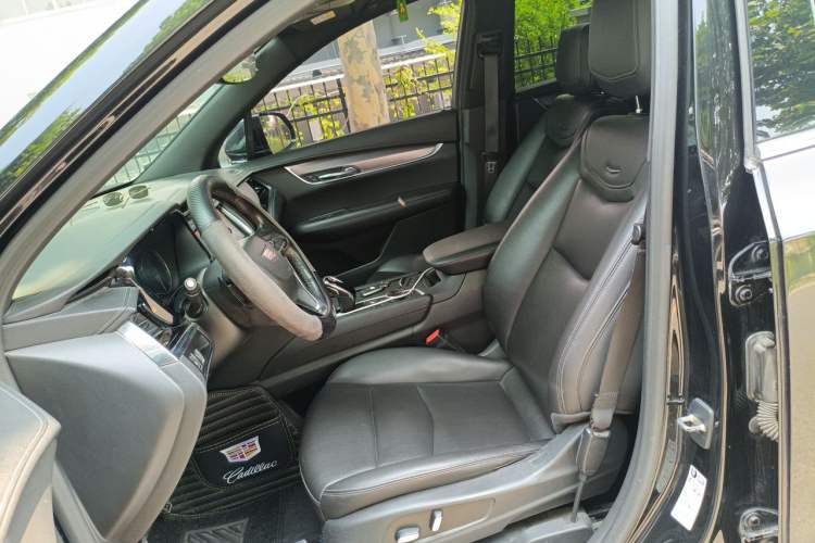 Used Cadillac XT6 2020 28T Six-Seater Fashion Edition Left Front Seat