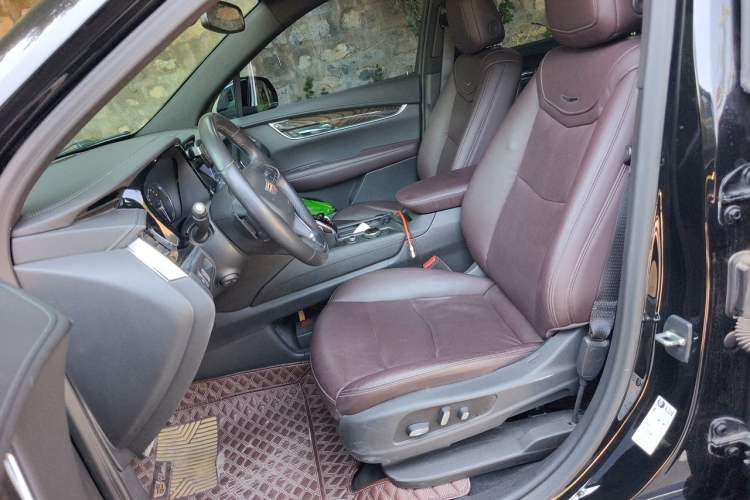 Used Cadillac XT6 2020 28T Six-Seater Luxury Version Left Front Seat