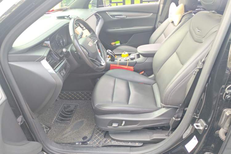 Used Cadillac XT6 2020 28T Six-Seater Fashion Edition Left Front Seat
