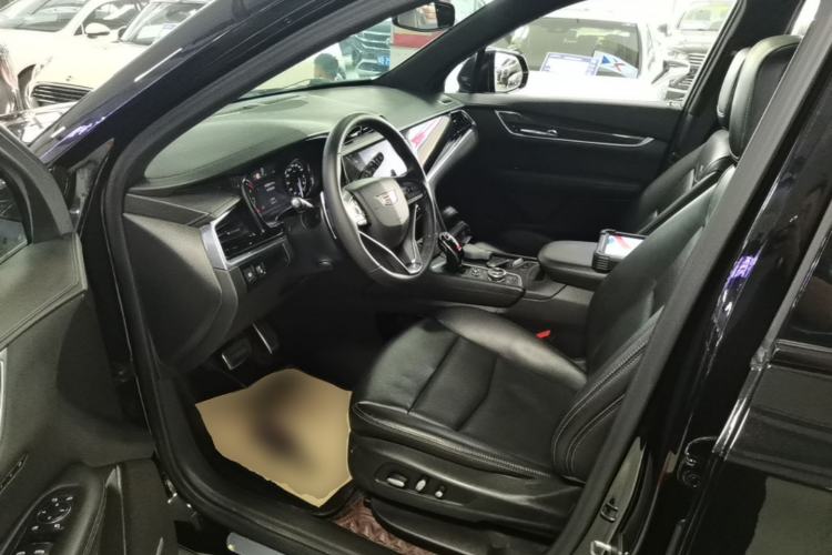 Used Cadillac XT6 2020 28T Six-Seater Luxury Sporty Enjoy-the-Comfort Safety Edition Left Front Seat