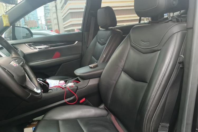 Used Cadillac XT6 2020 28T Six-Seater Four-Wheel-Drive Luxury Version with Premium Sound System Left Front Seat