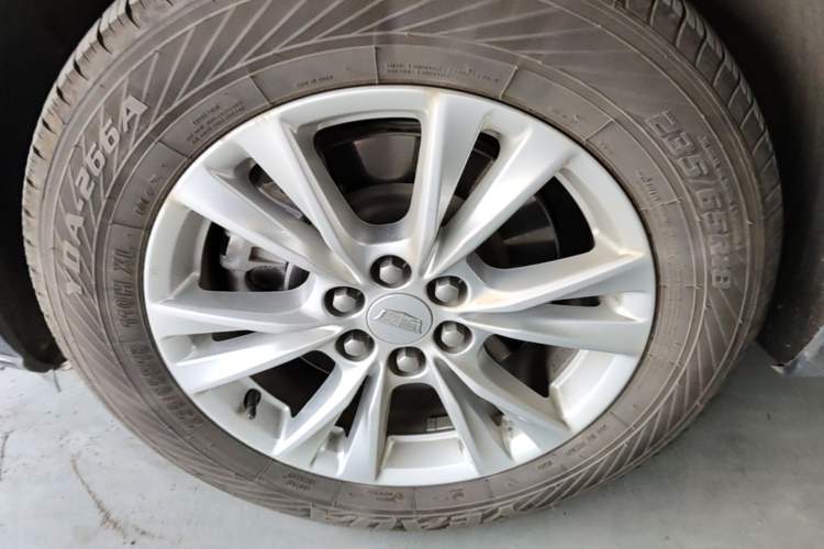 Used Cadillac XT6 2020 28T 7-Seater Four-Wheel Drive Luxury Version Left Front Wheel Hub