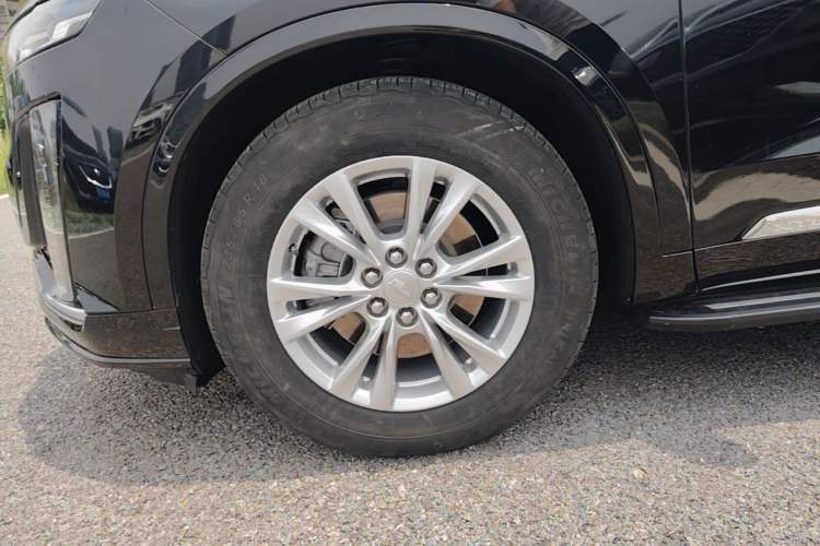 Used Cadillac XT6 2020 28T Seven-Seater Fashion Edition Left Front Wheel Hub