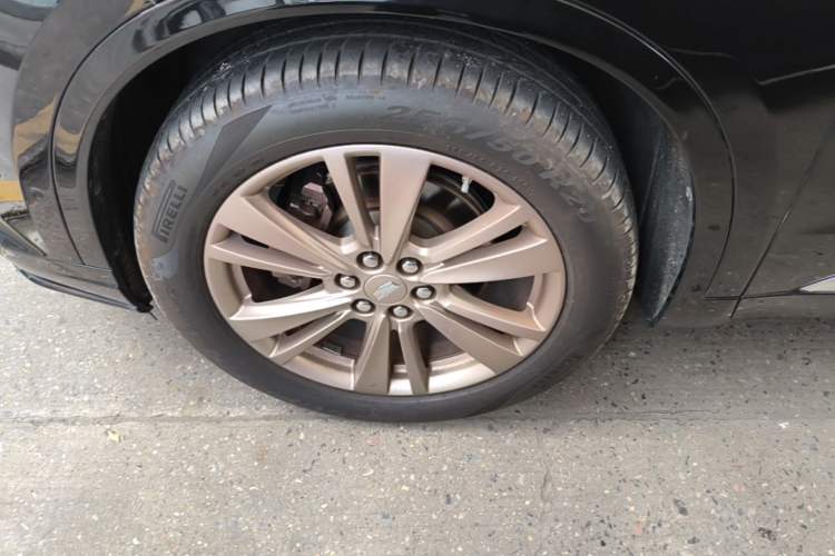 Used Cadillac XT6 2020 28T Six-Seater Luxury Version Left Front Wheel Hub