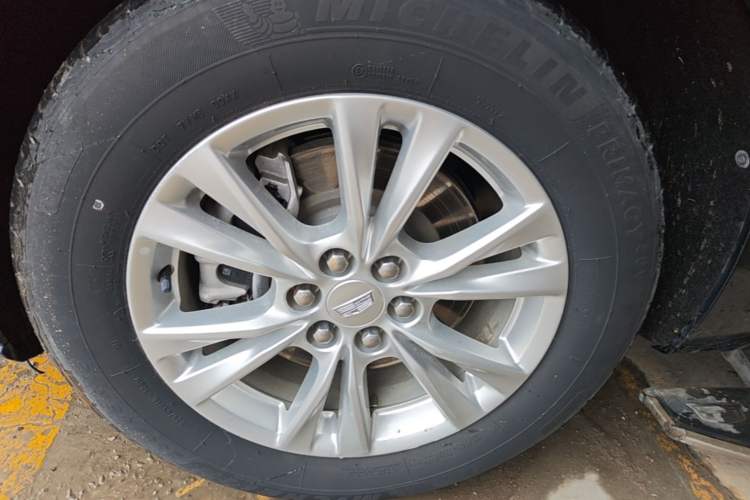 Used Cadillac XT6 2020 28T Seven-Seater Fashion Edition Left Front Wheel Hub