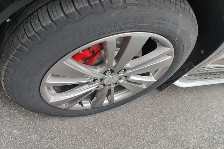 Used Cadillac XT6 2020 28T Seven-Seater Luxury Version Left Front Wheel Hub