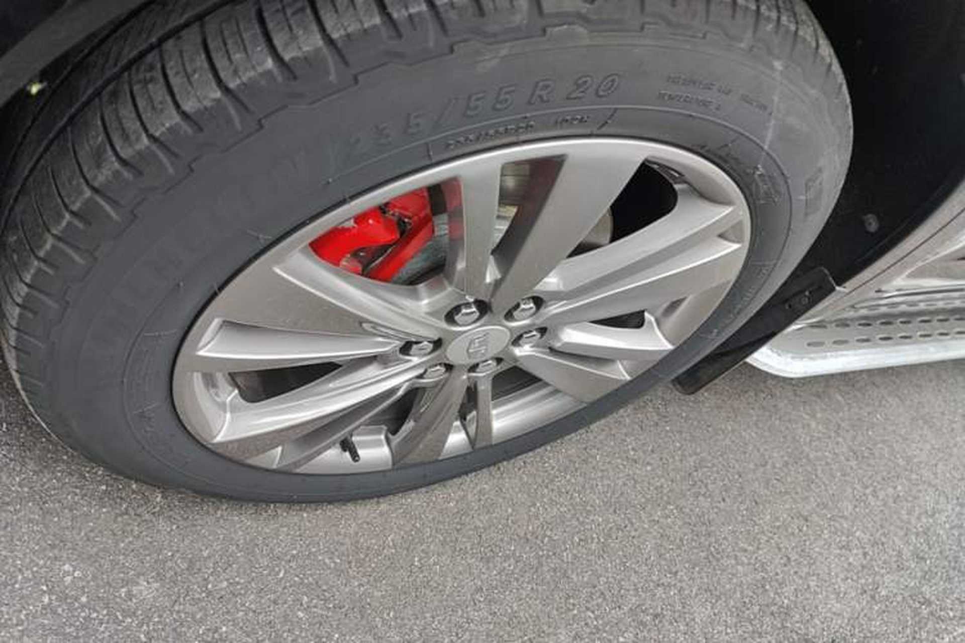 Used Cadillac XT6 2020 28T Seven-Seater Luxury Version Left Front Wheel Hub