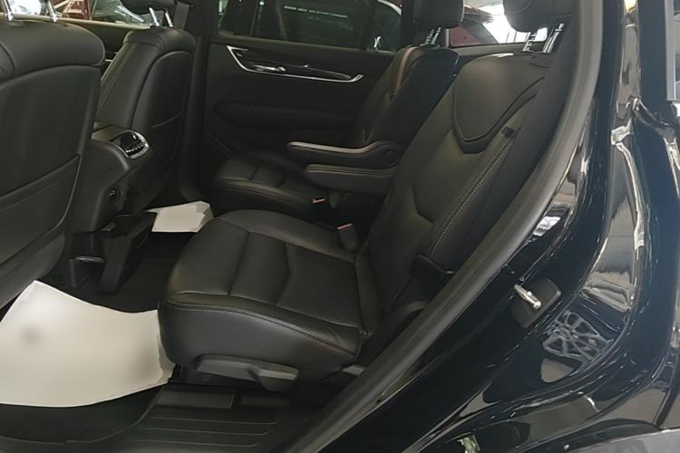 Used Cadillac XT6 2020 28T Six-Seater Four-Wheel-Drive Luxury Version Left Rear Seat