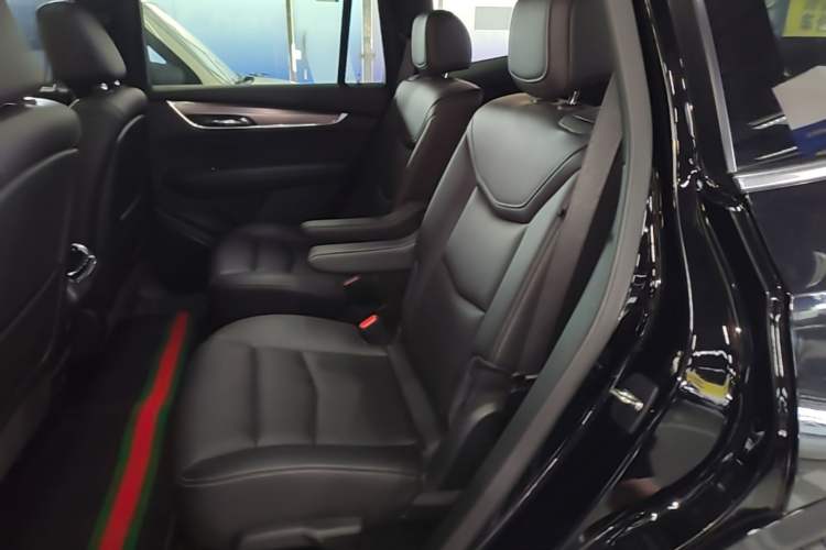 Used Cadillac XT6 2020 28T Six-Seater Fashion Edition Left Rear Seat