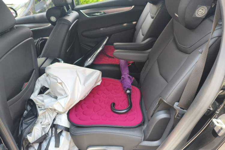 Used Cadillac XT6 2020 28T Six-Seater Fashion Edition Left Rear Seat