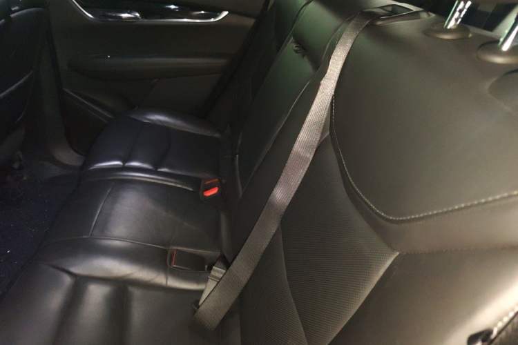 Used Cadillac XT6 2020 Revised Version 28T 7-Seater Four-Wheel Drive Luxury Edition Left Rear Seat