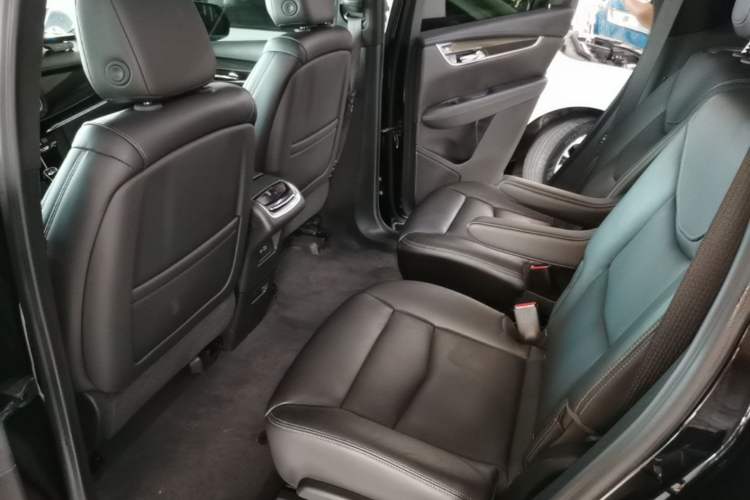 Used Cadillac XT6 2020 28T Six-Seater Luxury Sporty Enjoy-the-Comfort Safety Edition Left Rear Seat