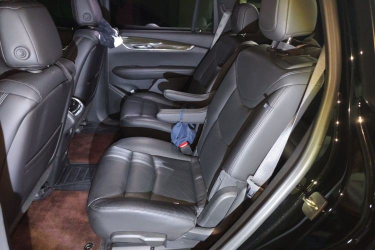 Used Cadillac XT6 2020 28T Six-Seater Four-Wheel-Drive Luxury Sport Vehicle Left Rear Seat