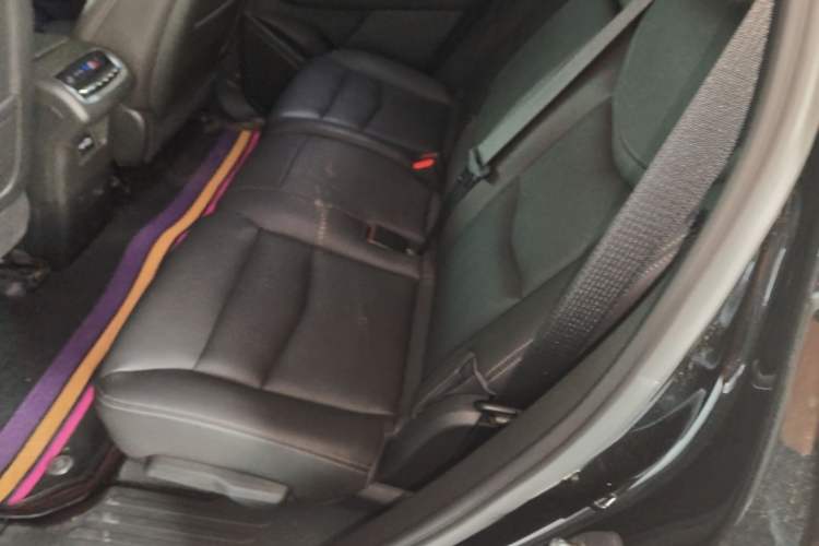 Used Cadillac XT6 2020 28T Seven-Seater Fashion Edition Left Rear Seat