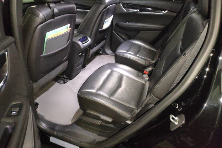 Used Cadillac XT6 2020 28T Six-Seater Four-Wheel-Drive Luxury Version Left Rear Seat