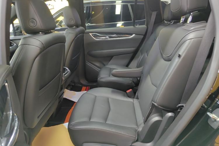 Used Cadillac XT6 2020 28T Six-Seater Four-Wheel-Drive Luxury Version Left Rear Seat