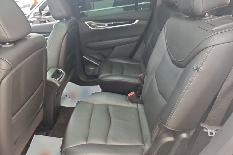 Used Cadillac XT6 2020 28T Six-Seater Four-Wheel-Drive Luxury Version Left Rear Seat